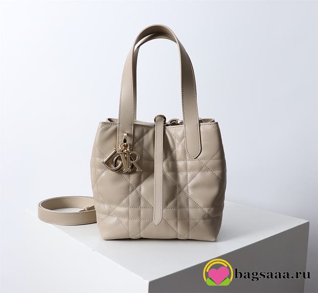 Bagsaaa Small Dior Toujours Vertical Tote Bag Beige Macrocannage Calfskin - 16 x 18 x 12 cm - 1