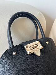 Bagsaaa Valentino Garavani Rockstud Small Handbag In Grainy Calfskin Black - 21cm - 3