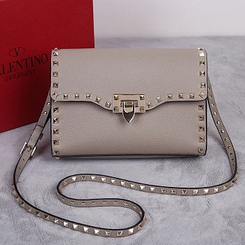 Bagsaaa Valentino Small Rockstud Grainy Calfskin Crossbody Bag Grey - 22.5cm