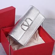 Bagsaaa Valentino Vlogo Signature Metallic Grainy Calfskin Wallet With Chain - 20cm - 3