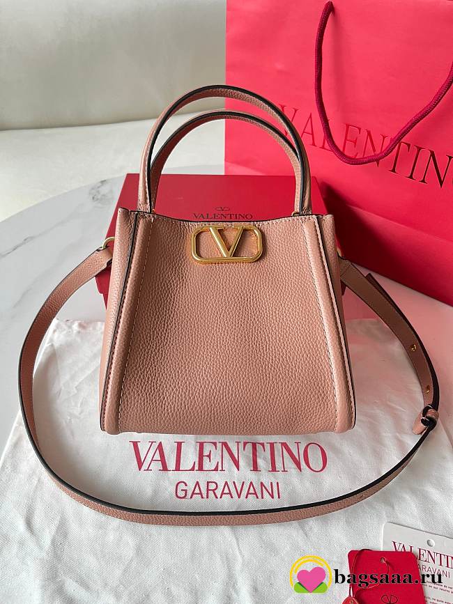 Bagsaaa Valentino Garavani Alltime Small Handbag In Grainy Calfskin Pink - 19cm - 1