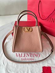 Bagsaaa Valentino Garavani Alltime Small Handbag In Grainy Calfskin Pink - 19cm - 1