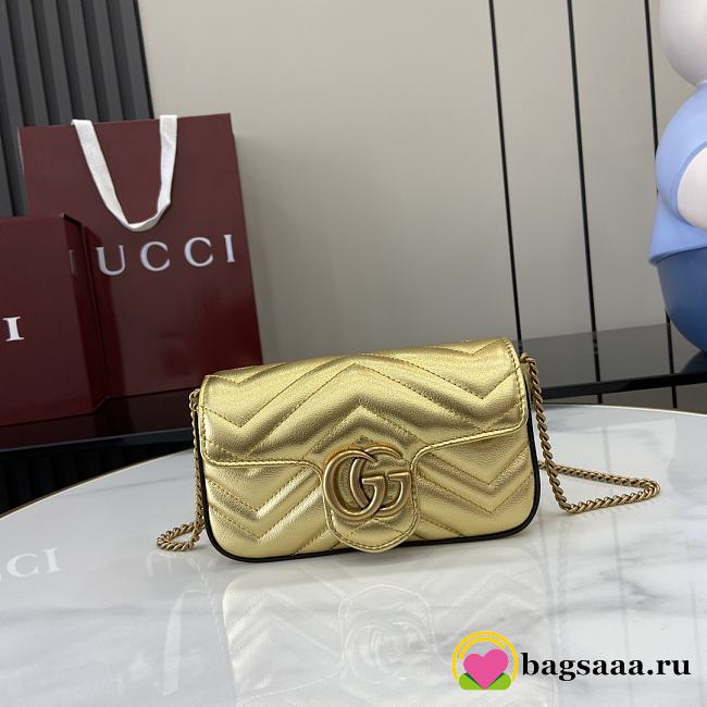 Bagsaaa Gucci GG Marmont Super Mini Bag 476433 Gold - 16.5x10x4.5cm - 1