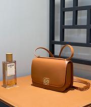 Bagsaaa Loewe Small Goya bag in silk calfskin brown - 19cm - 2