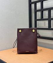 Bagsaaa Loewe Pebble pouch in smooth calfskin Dark Burgundy - 21.5cm - 1