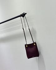 Bagsaaa Loewe Pebble pouch in smooth calfskin Dark Burgundy - 21.5cm - 4