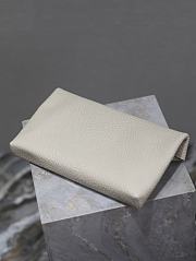 Bagsaaa Cassandre large envelope pouch in lambskin 769307 white - 29.5cm - 4