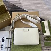 Bagsaaa Gucci Small GG Crossbody Bag With Tag 795465 White - 24cm - 1