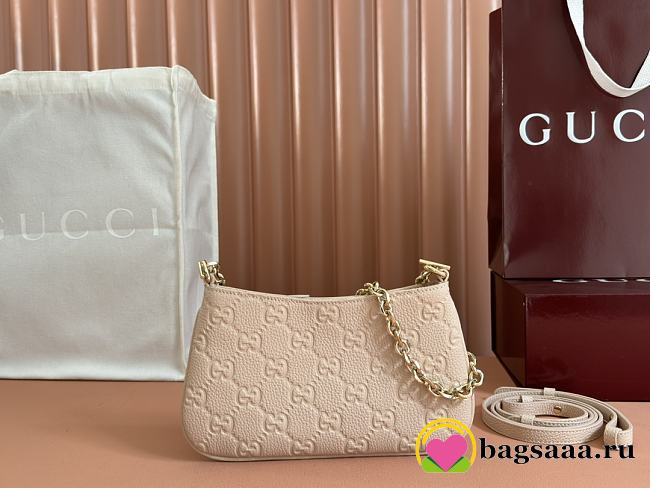 Bagsaaa Gucci GG Emblem super mini bag 815278 light pink - 23 x 12 x 2 cm - 1