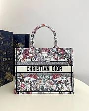 Bagsaaa Medium Dior Book Tote Latte Embroidery with Multicolor Dior Cabinet de la Mer Motif - 36 x 27.5 x 16.5 cm - 1