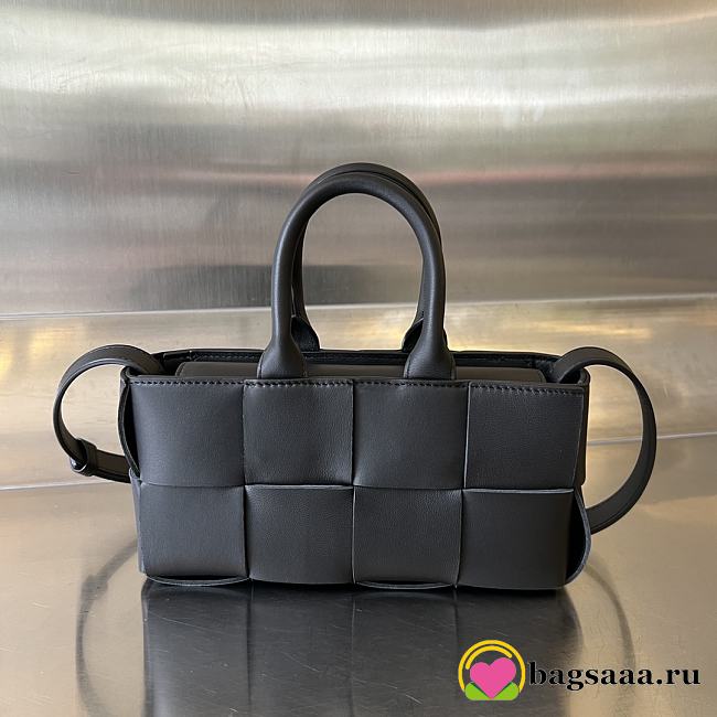 Bagsaaa Bottega Veneta East-West Arco Tote 776778 Black - 22cm - 1