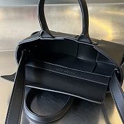 Bagsaaa Bottega Veneta East-West Arco Tote 776778 Black - 22cm - 4