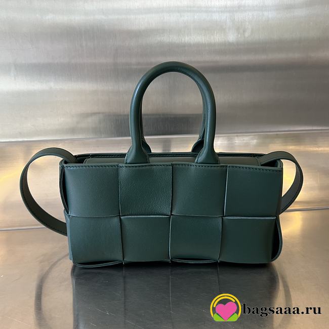 Bagsaaa Bottega Veneta East-West Arco Tote 776778 Green - 22cm - 1