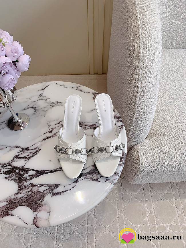 Bagsaaa Balenciaga Cagole leather mules white - 1