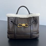 Bagsaaa Bottega Veneta Small Andiamo Merinos Aviator Bag In Brown - 25cm - 1