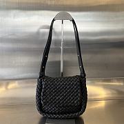 Bagsaaa Bottega Veneta Small Cobble Shoulder Bag 762711 Black - 19cm - 1