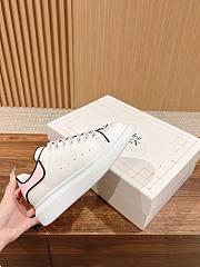 Bagsaaa Alexander McQueen Oversized Leather Sneakers White Pink - 3