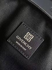 Bagsaaa Givenchy Voyou Roller bag in grained leather black - 25cm - 2