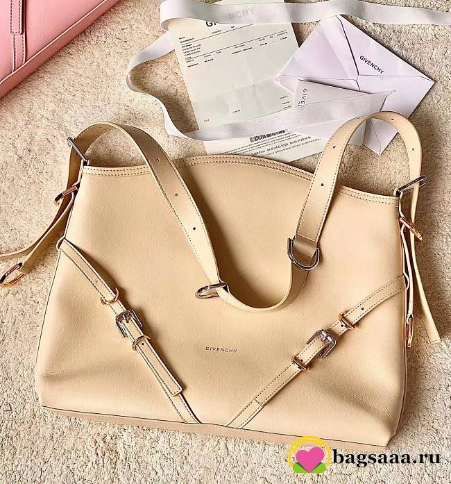 Bagsaaa Givenchy Medium Voyou bag in leather beige - 40cm - 1