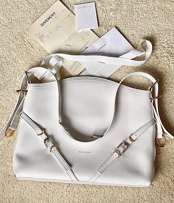 Bagsaaa Givenchy Medium Voyou bag in leather ivory - 40cm