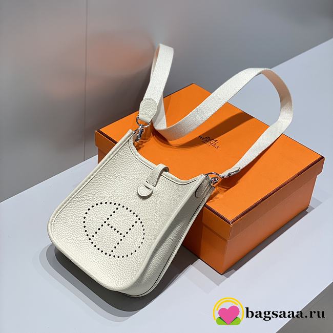 Bagsaaa Hermes Evelyne Bag White Togo - 18cm - 1