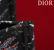 Bagsaaa Medium Dior Book Tote Black Embroidery with Multicolor Dior Cabinet de Curiosités Motif - 36 x 27.5 x 16.5 cm - 4