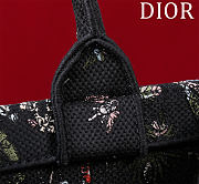 Bagsaaa Medium Dior Book Tote Black Embroidery with Multicolor Dior Cabinet de Curiosités Motif - 36 x 27.5 x 16.5 cm - 3