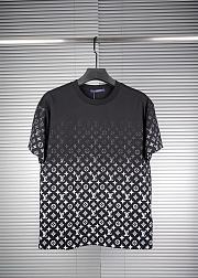 Bagsaaa Louis Vuitton Lvse Monogram Gradient T-shirt Black - 1