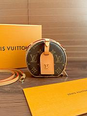 Bagsaaa M44699 Louis Vuitton Mini Boite Chapeau Monogram - 12.5*6.*11.5cm - 1