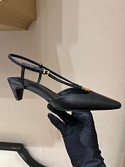 Bagsaaa Fendi FFold black leather low-heeled slingbacks - 3