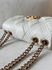 Bagsaaa Valentino Garavani Quiltie 67 Small Shoulder Bag In Quilted Nappa White - 19cm - 2