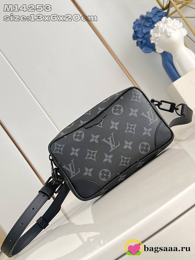 Bagsaaa Louis Vuitton M14253 Trocadéro Wearable Wallet Monogram Eclipse - 20cm - 1