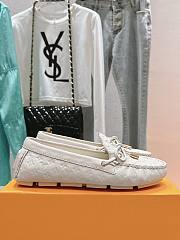 Bagsaaa Louis Vuitton Gloria Flat Loafer Off White - 1