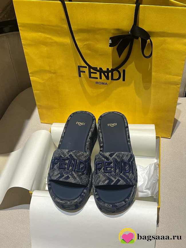 Bagsaaa Fendi Sunshine Blue FF denim flatform slides - 1