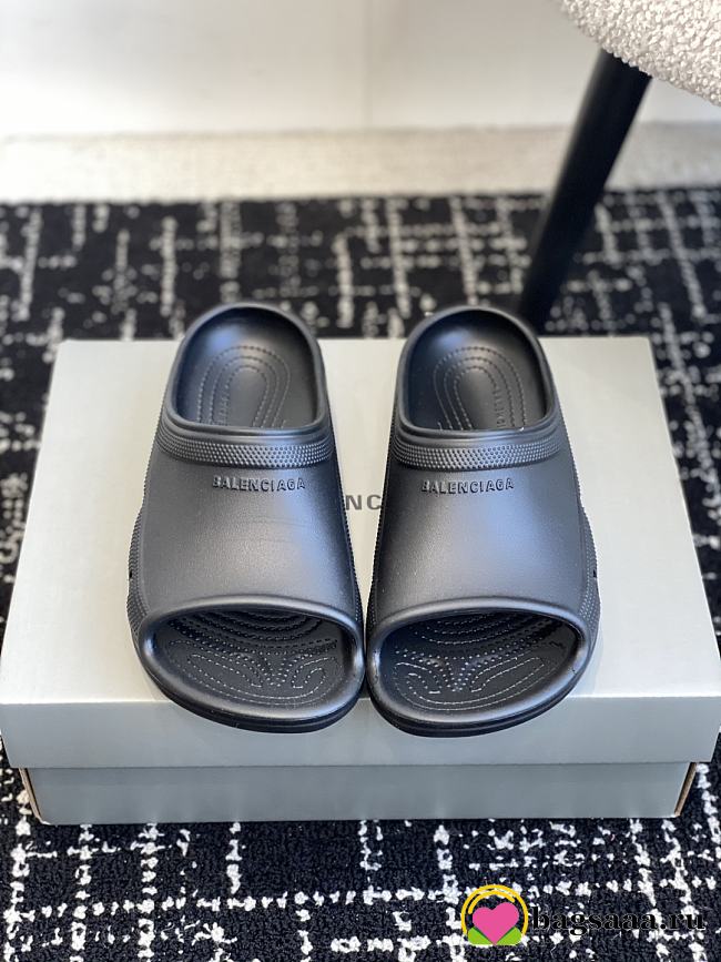Bagsaaa Balenciaga Crocs Sandals Black - 1