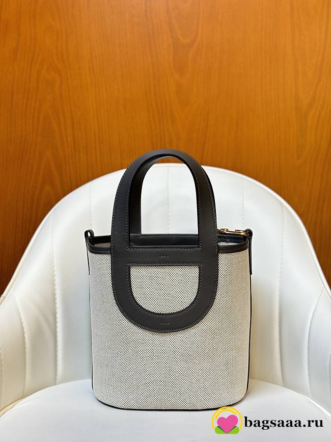 Bagsaaa Hermès In-the-Loop 18 bag Black/Beige - 18 x 19.5 x 12 cm - 1