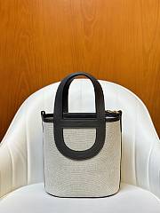 Bagsaaa Hermès In-the-Loop 18 bag Black/Beige - 18 x 19.5 x 12 cm - 1