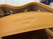 Bagsaaa Louis Vuitton M14017 Fashion Show Noé Cargo monogram - 24cm - 3