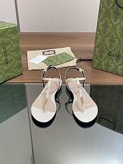 Bagsaaa Gucci Signoria thong-strap sandals white - 1