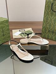 Bagsaaa Gucci Signoria thong-strap sandals white - 2