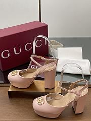 Bagsaaa Gucci Women's platform pump with Double G 813002 Light pink leather - 2