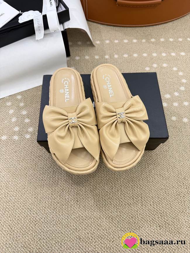 Bagsaaa Chanel Bow Slide Sandals Beige - 1