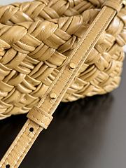 Bagsaaa Bottega Veneta Kalimero Cha-Cha clutch 785780 beige - 28.5cm - 2