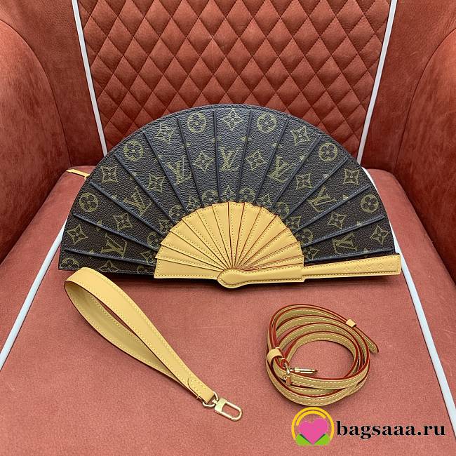 Bagsaaa M14804 Fashion Show LV Fan - 37 x 19 x 6 cm - 1