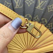 Bagsaaa M14804 Fashion Show LV Fan - 37 x 19 x 6 cm - 3