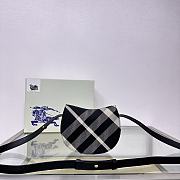 Bagsaaa Burberry Mini Rocking Horse Bag black - 19cm - 3