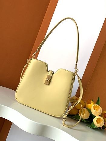 Bagsaaa Celine Small Camille 16 Soft Bag In Smooth Calfskin Yellow - 24.5cm