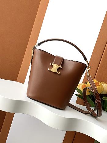 Bagsaaa Celine Small Bucket Louise In Smooth Calfskin 119173 Brown - 19cm