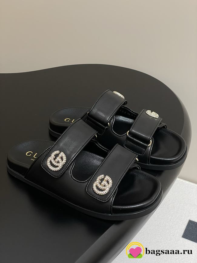 Bagsaaa Gucci Women's sandal with Double G 816633 Black - 1