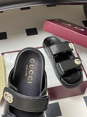 Bagsaaa Gucci Women's sandal with Double G 816633 Black - 2
